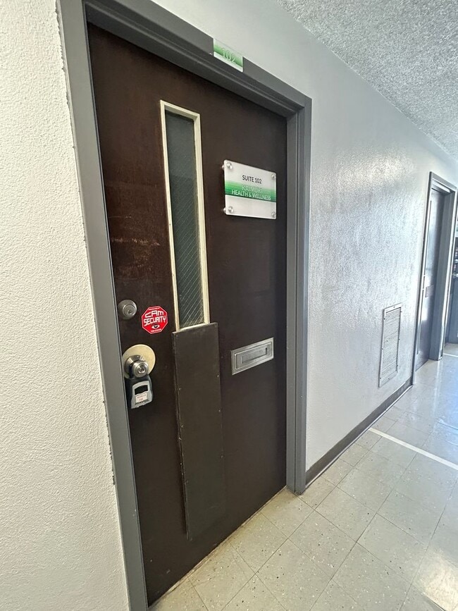 Photo - Prime Office Space for Rent in the Kaimuki... Unit 102