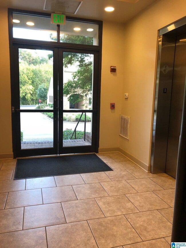 Photo - 1040 Broadway St Unit 326