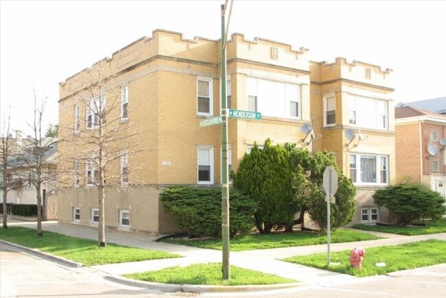 Building Photo - 5056 W Henderson St Unit 2E Rental