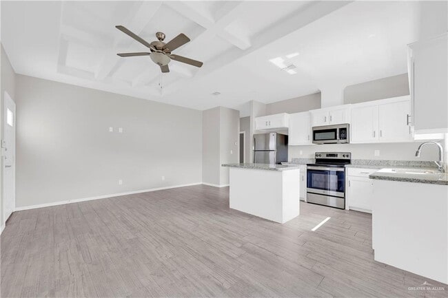 13 S Dahlia St Unit 1