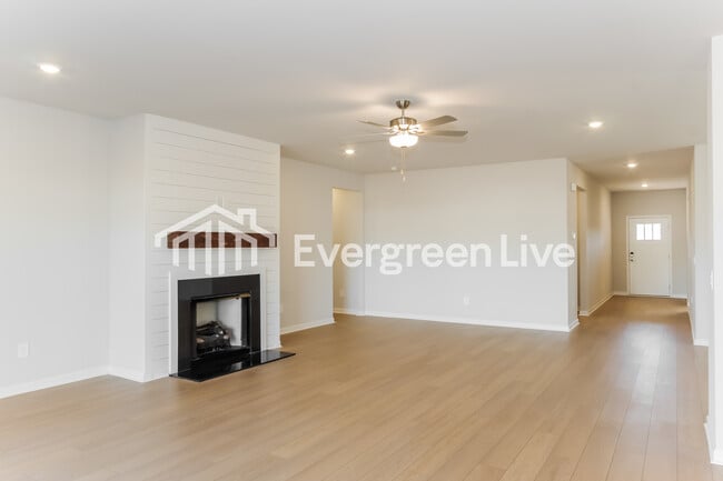 Photo - 103 Ashby Pond Dr