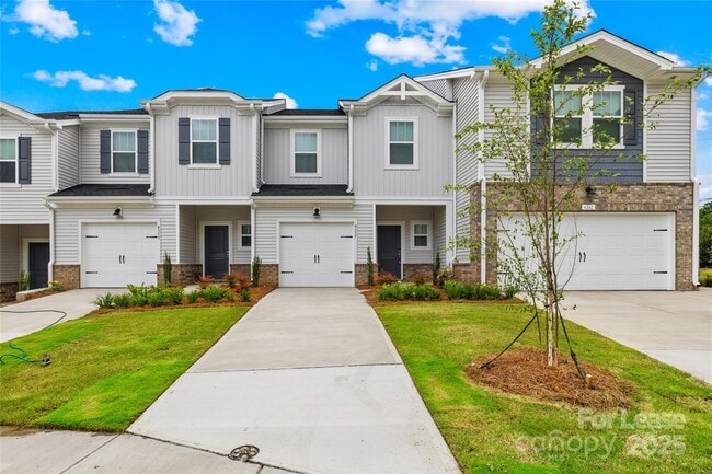 Photo - 4337 Smt Wds Dr Townhome