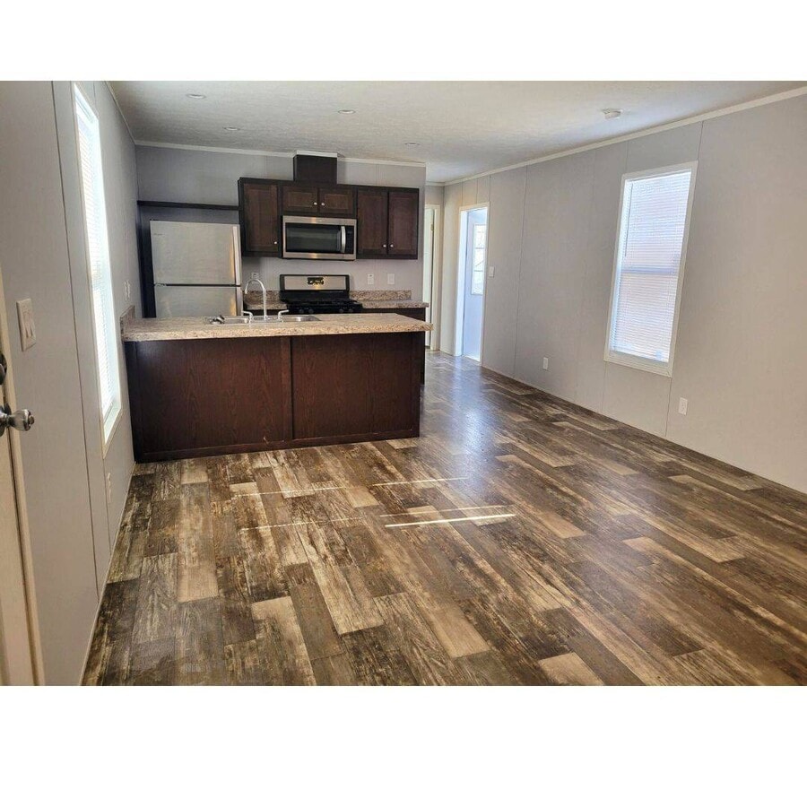 Photo - 300 W Albert St Casa