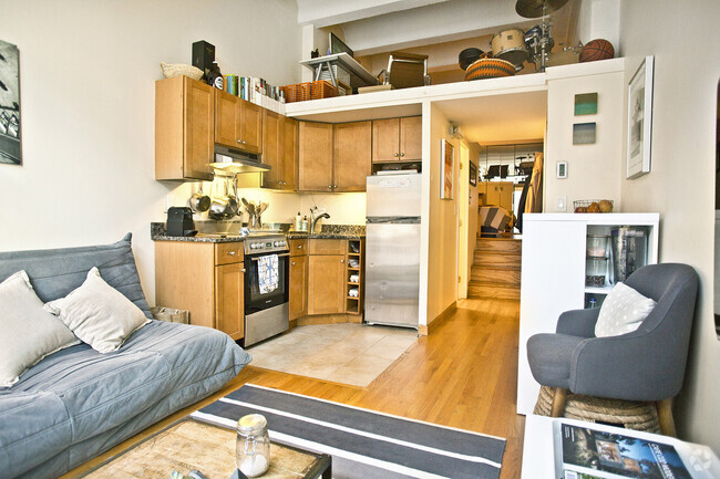 Building Photo - 12 Stoneholm St Rental