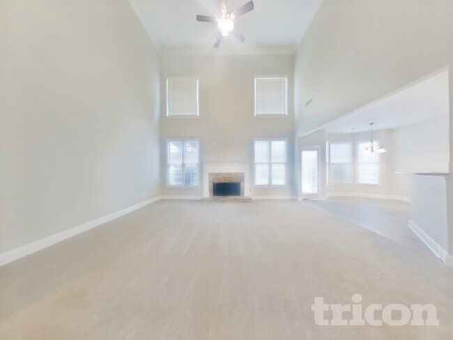 Photo - 529 Water Birch Way