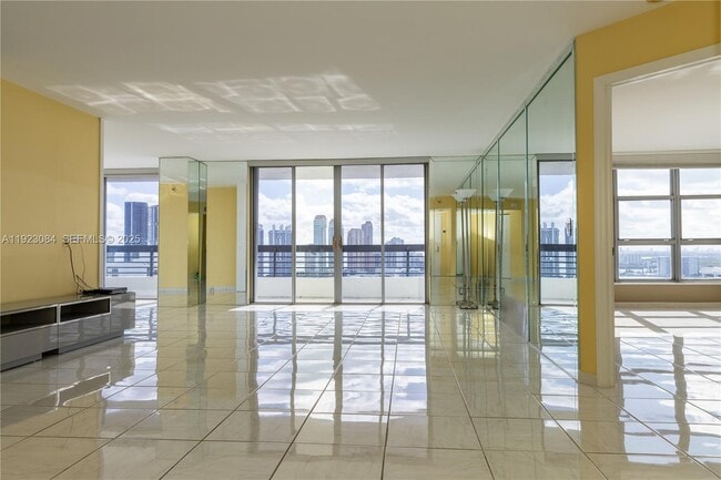 Photo - 3500 Mystic Pointe Dr Unit 3506