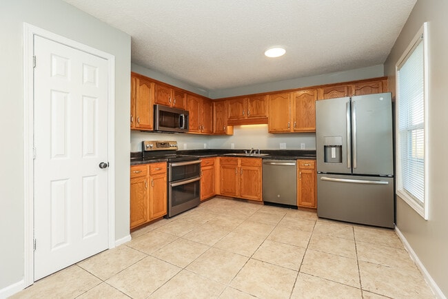 Photo - 1026 Mile High Dr