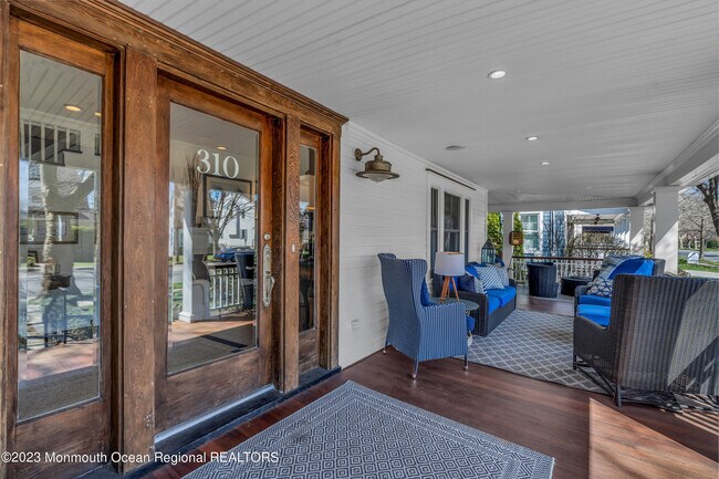 Photo - 310 Worthington Ave