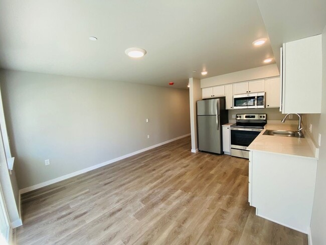 4145 Britton Loop Rd Unit 203