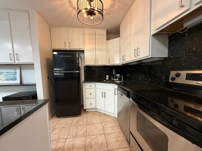 Photo - 535 N Michigan Ave Unit 1701
