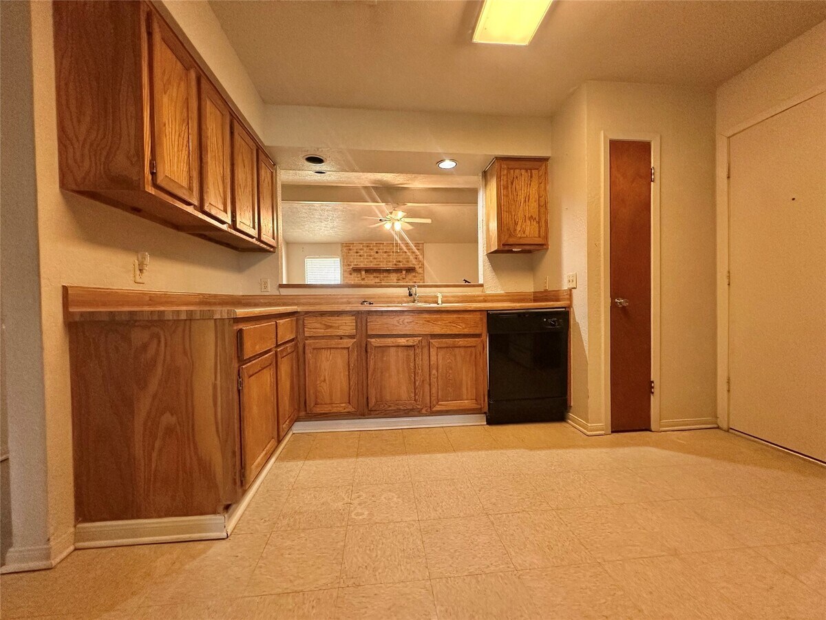 Photo - 1822 Willow Bend Dr