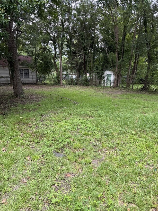 Photo - 1090 Fountain St