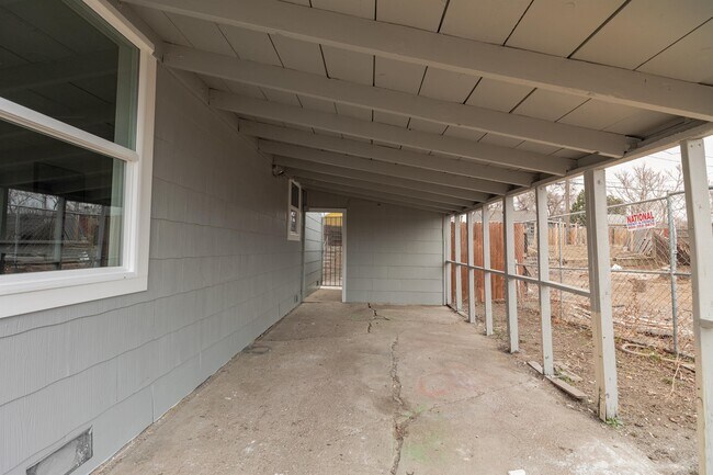 Photo - 1166 Xenia St