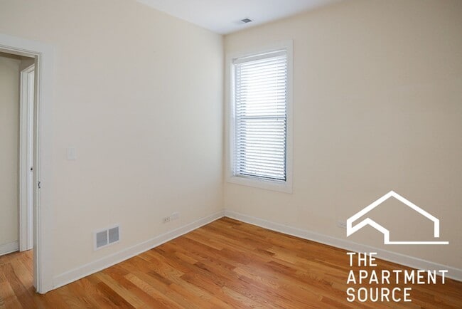 Photo - 2956 N Racine Ave Unit 3R