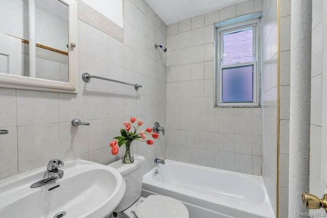 Photo - 34-38 34th St