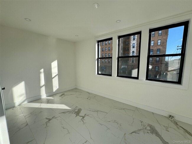 315 Riverside Blvd Unit 1
