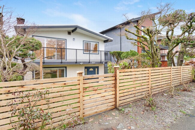 Photo - 3011 E 29th Ave Unité SI ID1389291P