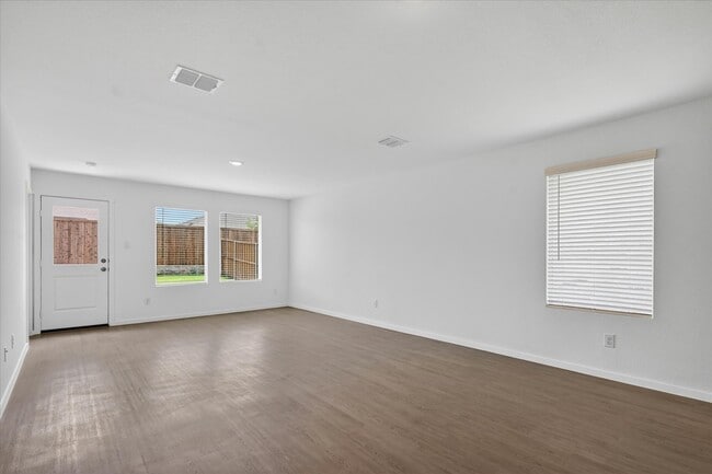 Photo - 1516 Prince Rd