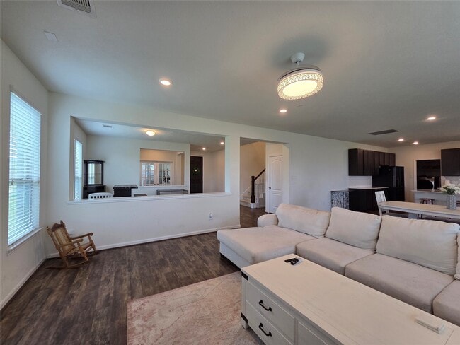 Photo - 25553 Kensington Lk Dr