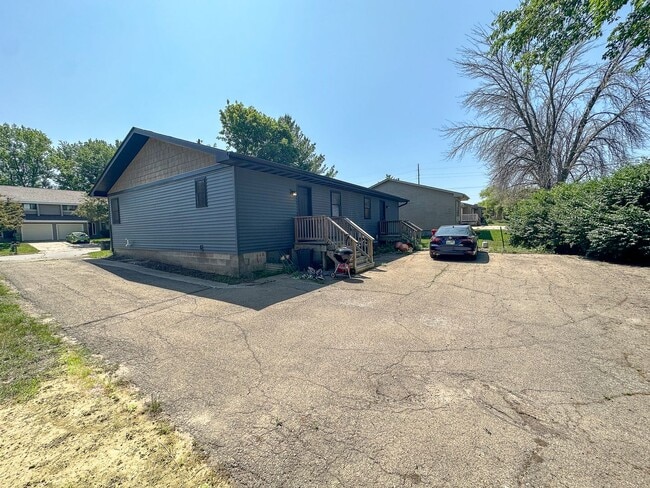 Photo - 1317 Woodstock Ave