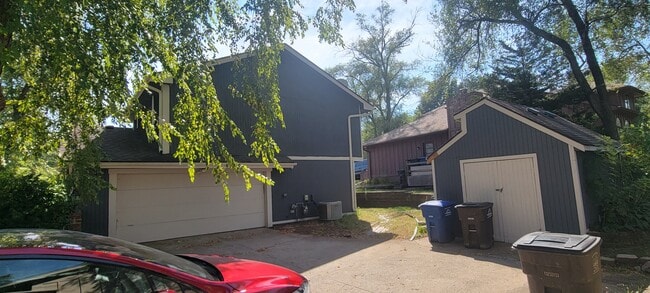 Building Photo - 3934 48th St Rental