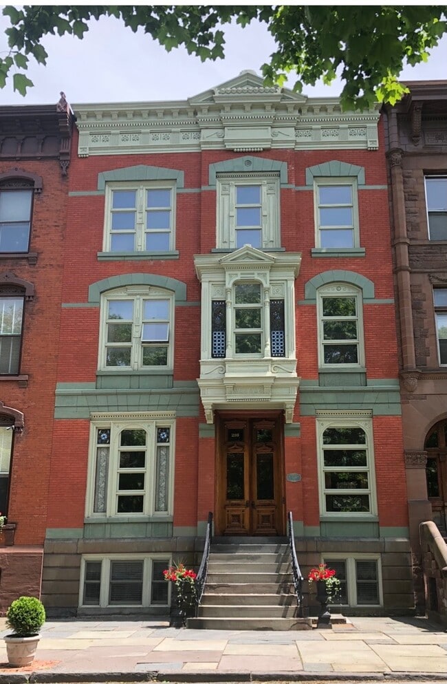 Building Photo - 218 3rd St Unit 3 Rental