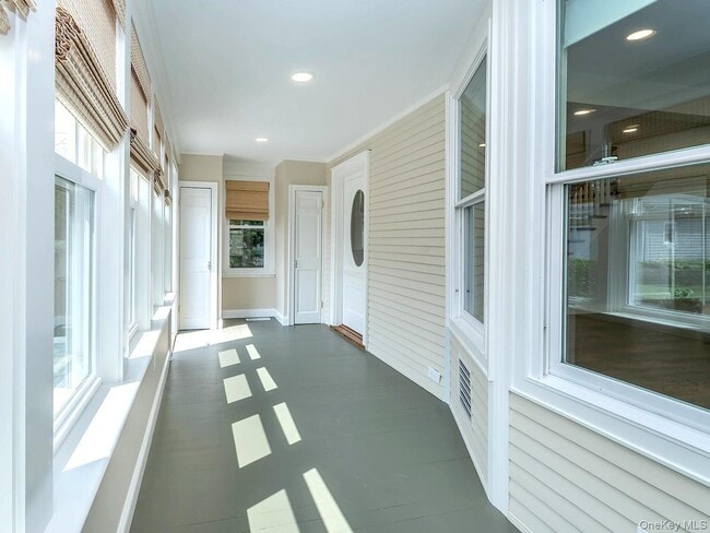 3 Ellison St