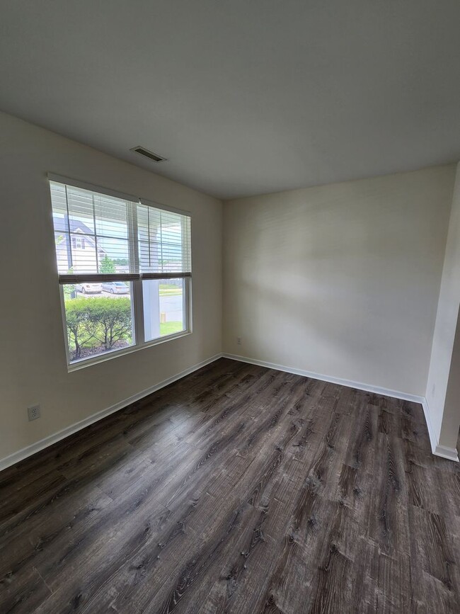 Photo - 1205 Willowcrest Rd