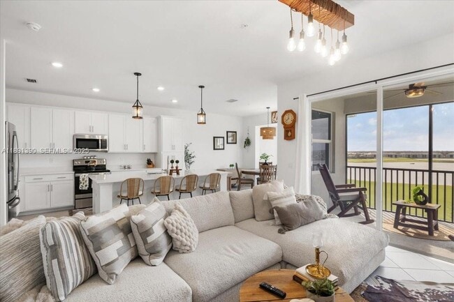 Building Photo - 5715 Double Eagle Cir Unit 4446