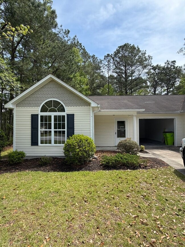 Building Photo - Duplex