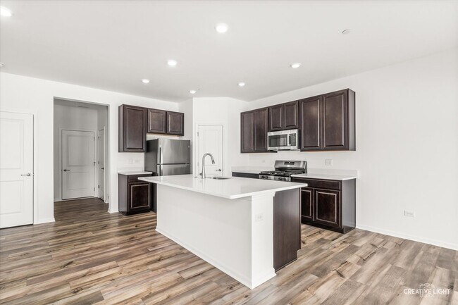 Photo - 142 Henderson St