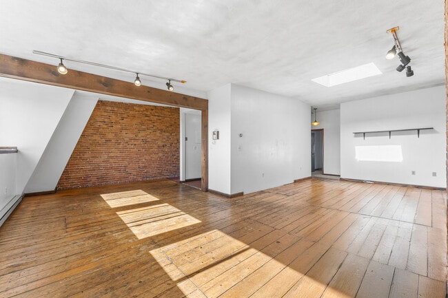 sala comedor - 660 Tremont St Unidad 4