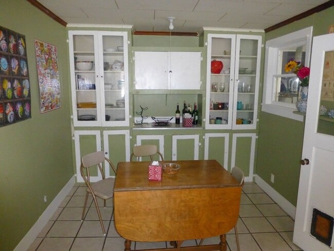 Photo - Pre-lease September - 4Bd/1Ba