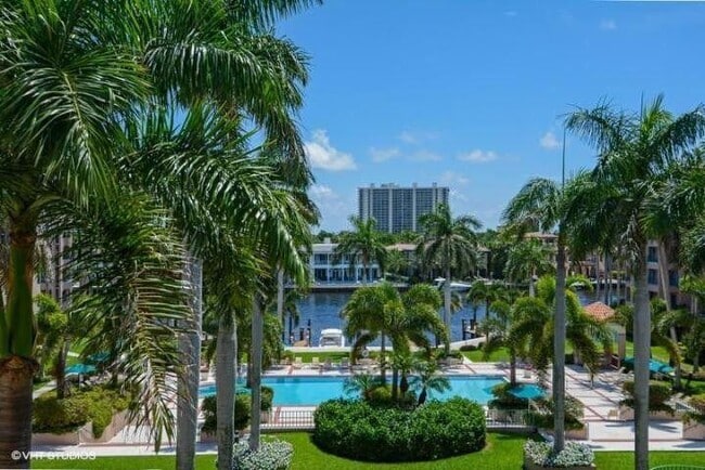 Photo - 100 SE 5th St Condo Unit Ph17