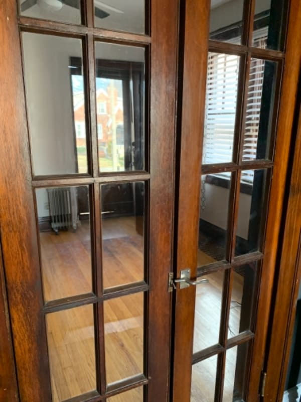 Photo - 5538 Walsh St