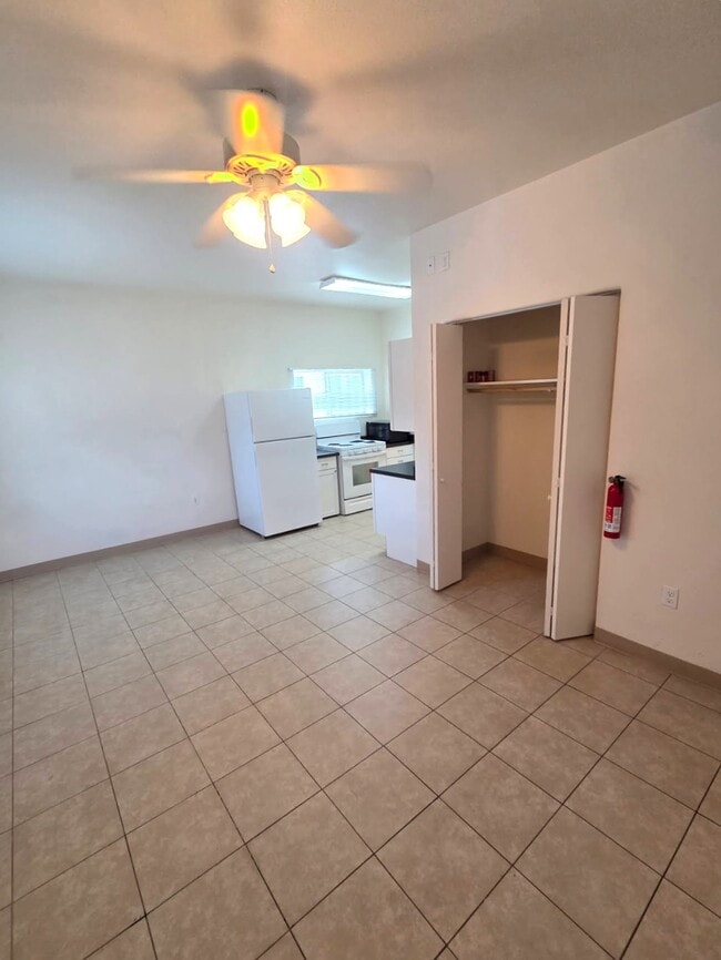 Photo - 1151 Belford Ave Unit 9