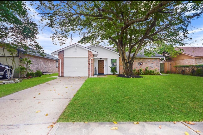 Photo - 23915 Silversmith Ln Casa