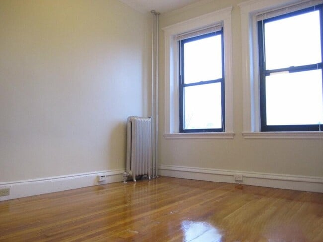 Photo - 19 Washington St S Unit 304