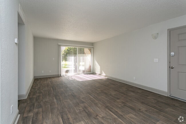 Living/Dining Room-Platinum