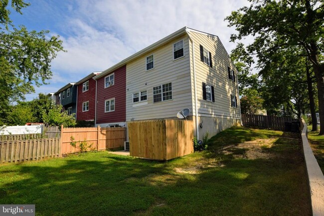 Photo - 1300 Harford Square Dr Townhome