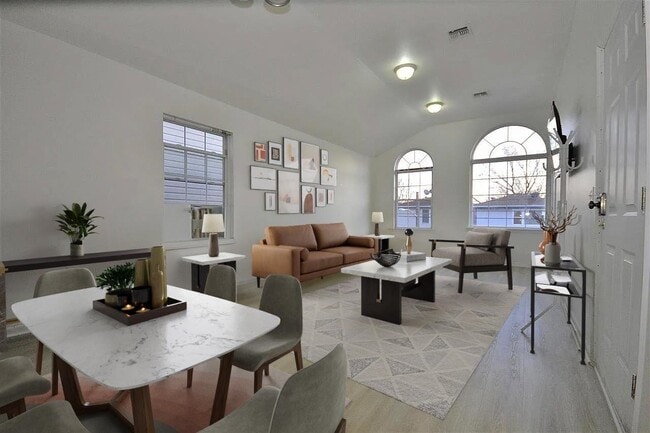 Photo - 36 Jewett Ave Unit 2