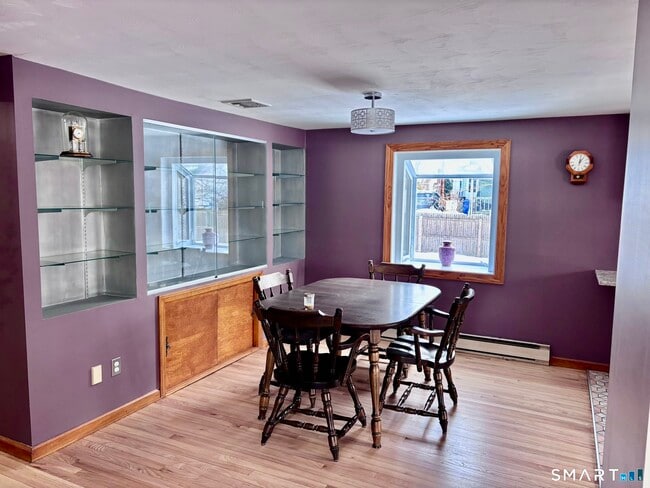 Photo - 160 Aimes Dr