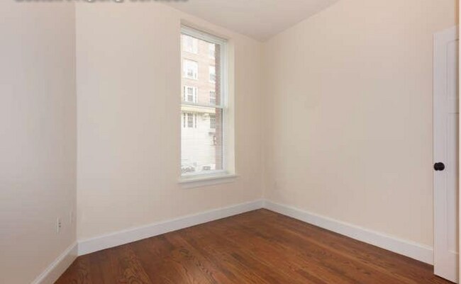 Photo - 491 Commonwealth Ave Unit 4