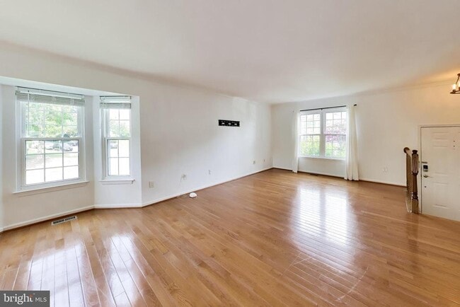 Building Photo - 14179 Compton Valley Way