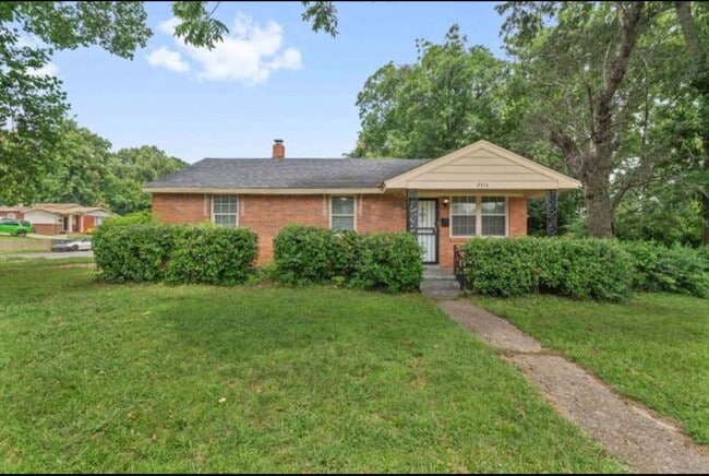 Photo - 2314 Pendleton St