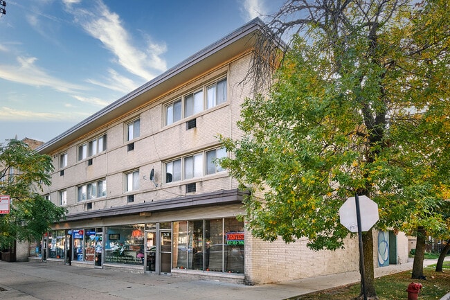 Building Photo - 2411 W Fargo Ave Unit 306