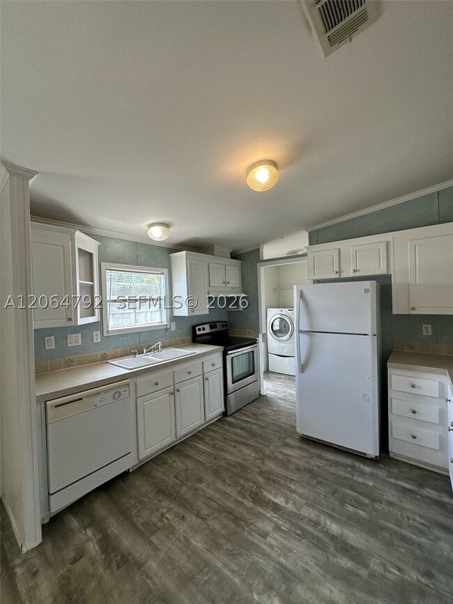 Photo - 11832 Leeward Pl