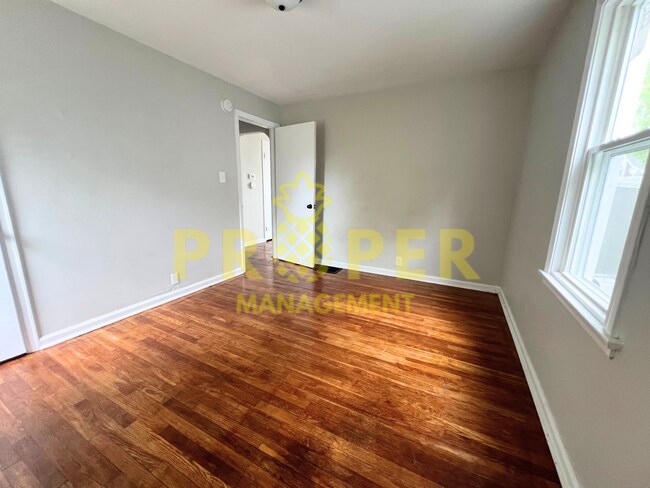 Photo - 2310 Emerson Ave Unit A