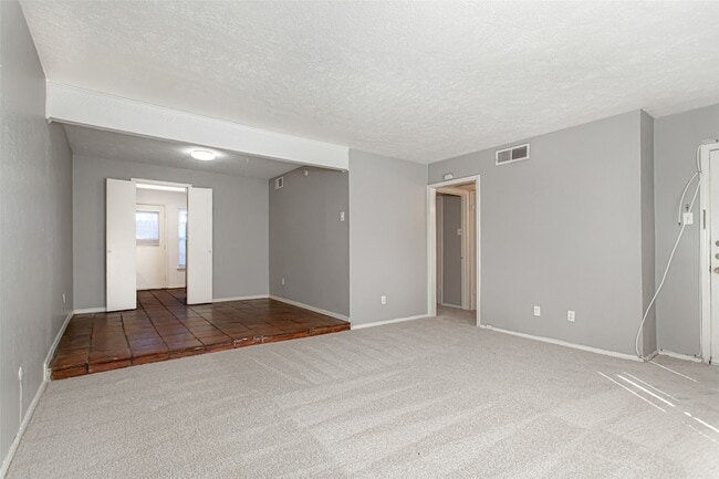 Photo - 10248 Regal Oaks Dr Unidad A