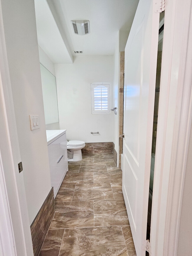 Photo - 3780 Lenawee Ave